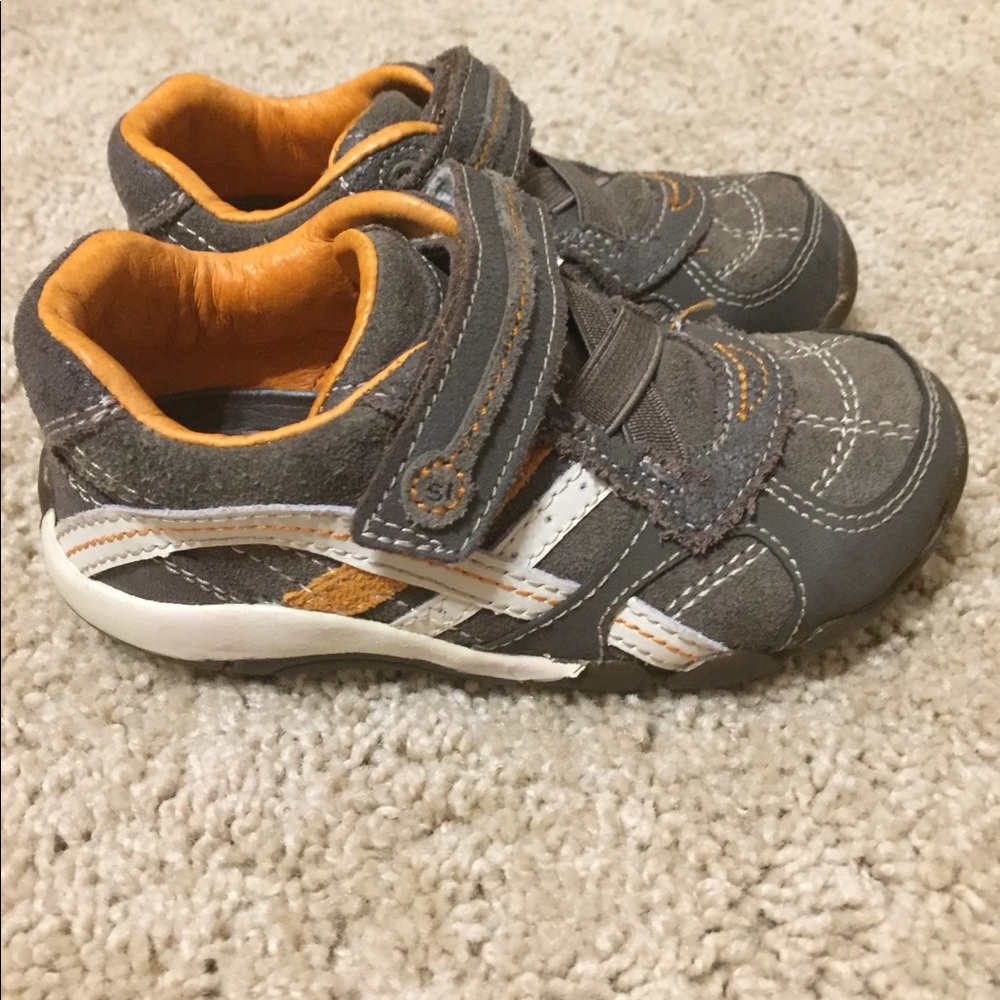 Stride Rite size 7 wide